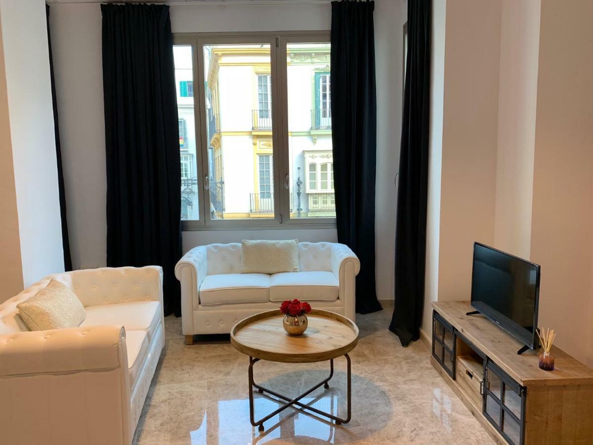 Apartamentos Arc Felix Saenz 2 2 Málaga Esterno foto